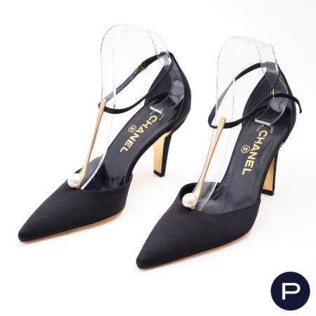 CHANEL - PAIRE D'ESCARPINS