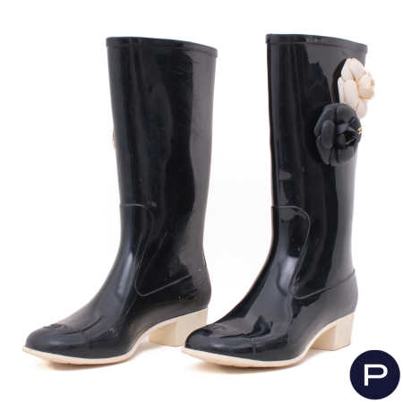 CHANEL X KARL LAGERFELD - 2000'S - PAIRE DE BOTTES DE PLUIE