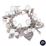 CHANEL- BRACELET, BRELOQUE(S)