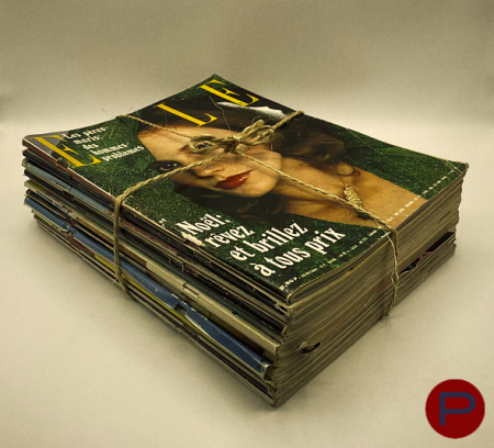 ELLE - 1972 - 12 MAGAZINES