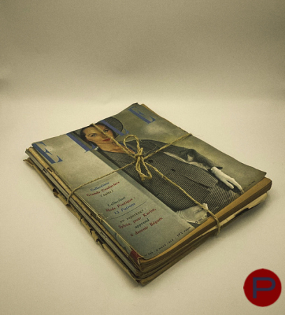 ELLE - 1956, 1957, 1959 - 5 MAGAZINES