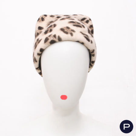 MARIE MERCIÉ  - CHAPEAU