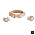 ROBERT - 1980/90'S- DEMI-PARURE, JONC, PAIRE DE BOUCLES D'OREILLES