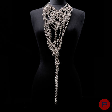 TRAVAIL D'ARTISTE- SAUTOIR