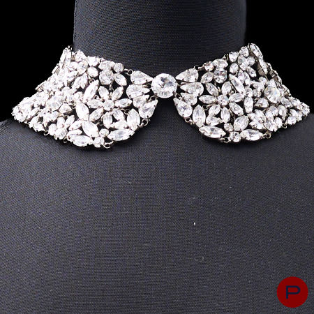 ANNE FONTAINE- RAS DE COU