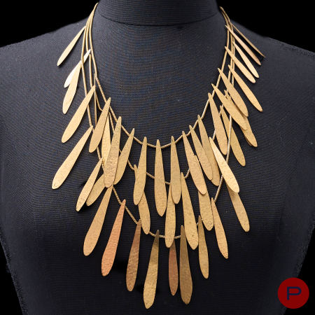 VAN DER STRAETEN- COLLIER