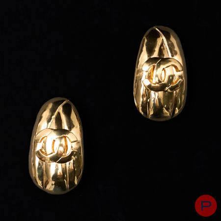 CHANEL - 1997- PAIRE DE BOUCLES D'OREILLES