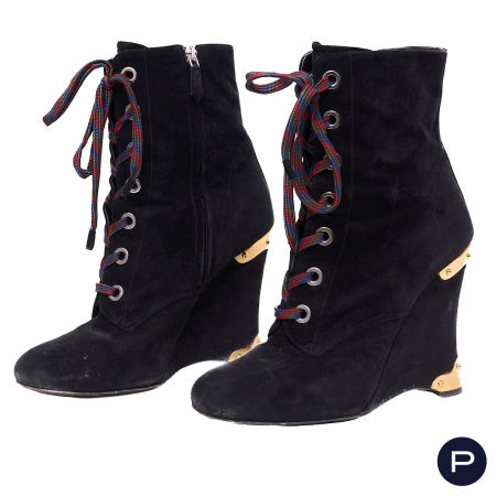 PRADA - PAIRE DE BOTTINES