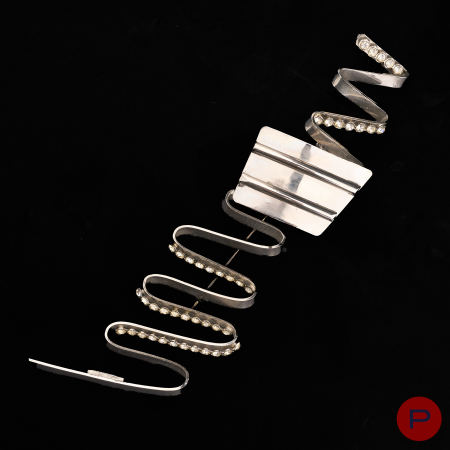 GIANNI VERSACE X UGO CORREANI  - CIRCA 1980- BROCHE