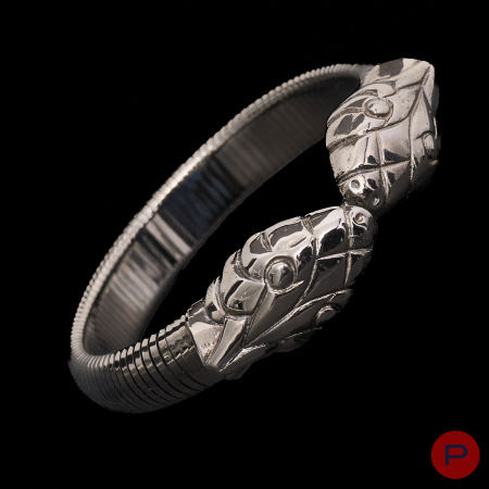 YVES SAINT LAURENT RIVE GAUCHE - CIRCA 1990- BRACELET