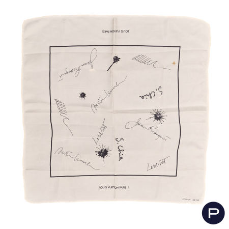 LOUIS VUITTON - CARRÉ