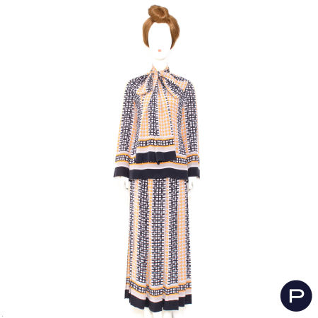 YVES SAINT LAURENT X ANITA SMAGA - PRINTEMPS-ÉTÉ 1970 - ENSEMBLE, CHEMISIER, JUPE, ÉTOLE