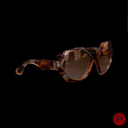YVES SAINT LAURENT  - PAIRE DE LUNETTES DE SOLEIL