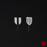 DIOR HOMME X HEDI SLIMANE - AUTOMNE-HIVER 2002/03- ÉPINGLE DE VESTE