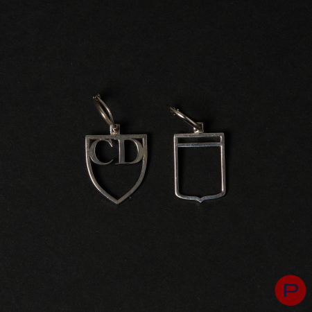 DIOR HOMME X HEDI SLIMANE - AUTOMNE-HIVER 2002/03- PAIRE DE BOUCLES D'OREILLES