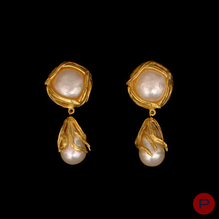 YVES SAINT LAURENT- PAIRE DE BOUCLES D'OREILLES