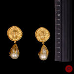 YVES SAINT LAURENT- PAIRE DE BOUCLES D'OREILLES