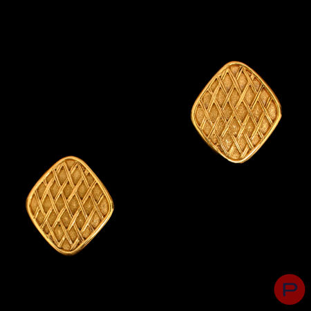 CHANEL- PAIRE DE BOUCLES D'OREILLES