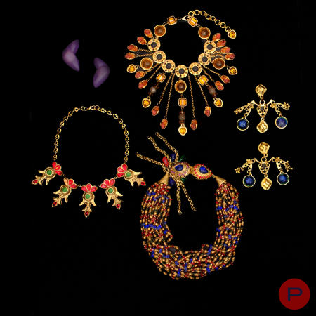 CLAIRE DEVE, DOMINIQUE DENAIVE, ANONYME- COLLIERS, BOUCLES D'OREILLES