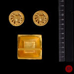 YVES SAINT LAURENT, YVES SAINT LAURENT RIVE GAUCHE - 1980/90'S- PAIRE DE BOUCLES D'OREILLES, BROCHE