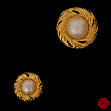 YVES SAINT LAURENT - 1980'S- BROCHE-PENDENTIF, BROCHE