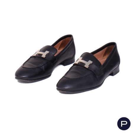 HERMÈS - PAIRE DE MOCASSINS