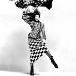 GIANNI VERSACE COUTURE - AUTOMNE-HIVER 1993/94 - TAILLEUR