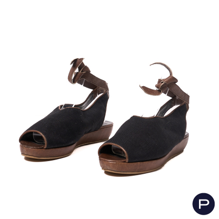 ANNE MARIE BERETTA X UGO ROSSETTI - 1980'S - PAIRE DE SANDALES