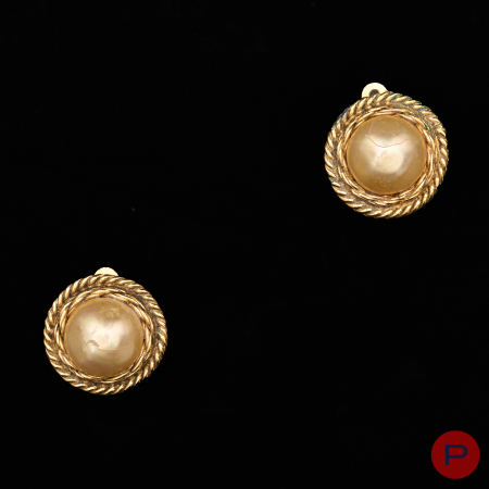 CHANEL - 1982- PAIRE DE BOUCLES D'OREILLES
