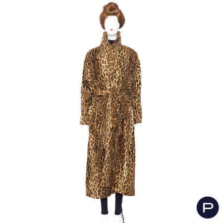 NINIVAH KHOMO - CIRCA 1990 - MANTEAU