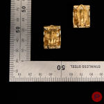 YVES SAINT LAURENT - 1980/90'S- PAIRE DE BOUCLES D'OREILLES
