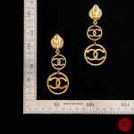 CHANEL - PRINTEMPS-ÉTÉ 1993- PAIRE DE BOUCLES D'OREILLES