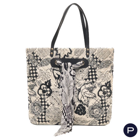 CHANEL - CIRCA 2019 - CABAS