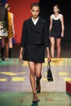 CHRISTIAN DIOR X MARIA GRAZIA CHIURI - PRINTEMPS-ÉTÉ 2022 - VESTE CROISÉE
