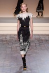CHRISTIAN DIOR X MARIA GRAZIA CHIURI - PRE-FALL 2024 - JUPE