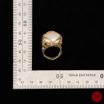 ANONYME- BAGUE