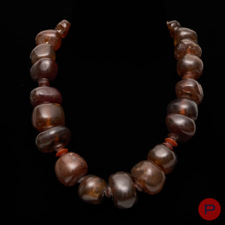 ANONYME- COLLIER