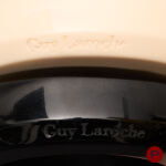 GUY LAROCHE - CIRCA 1990- PAIRE DE MANCHETTES