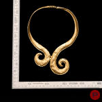 YVES SAINT LAURENT - 1980'S- COLLIER TORQUE