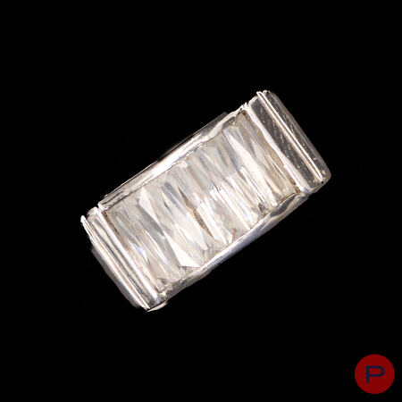 ANONYME- BAGUE