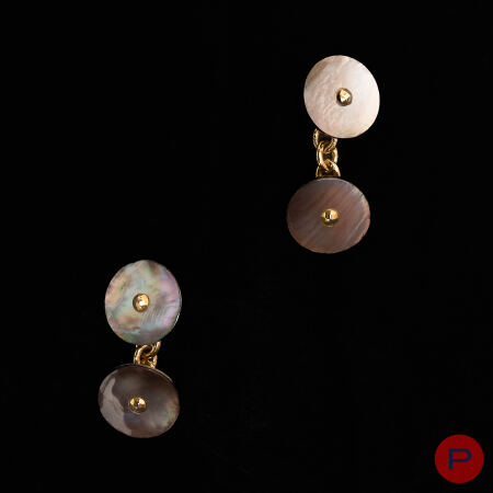 ANONYME- BOUTONS DE MANCHETTE