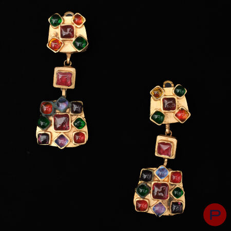 CHANEL - 1970'S- PAIRE DE BOUCLES D'OREILLES