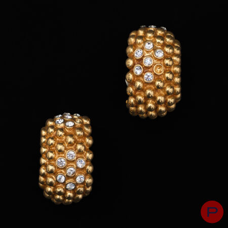 YVES SAINT LAURENT - 1980'S- PAIRE DE BOUCLES D'OREILLES