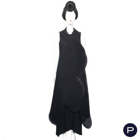 ISSEY MIYAKE WHITE LABEL - PRINTEMPS-ÉTÉ 2003 - ENSEMBLE, CAPE, ROBE